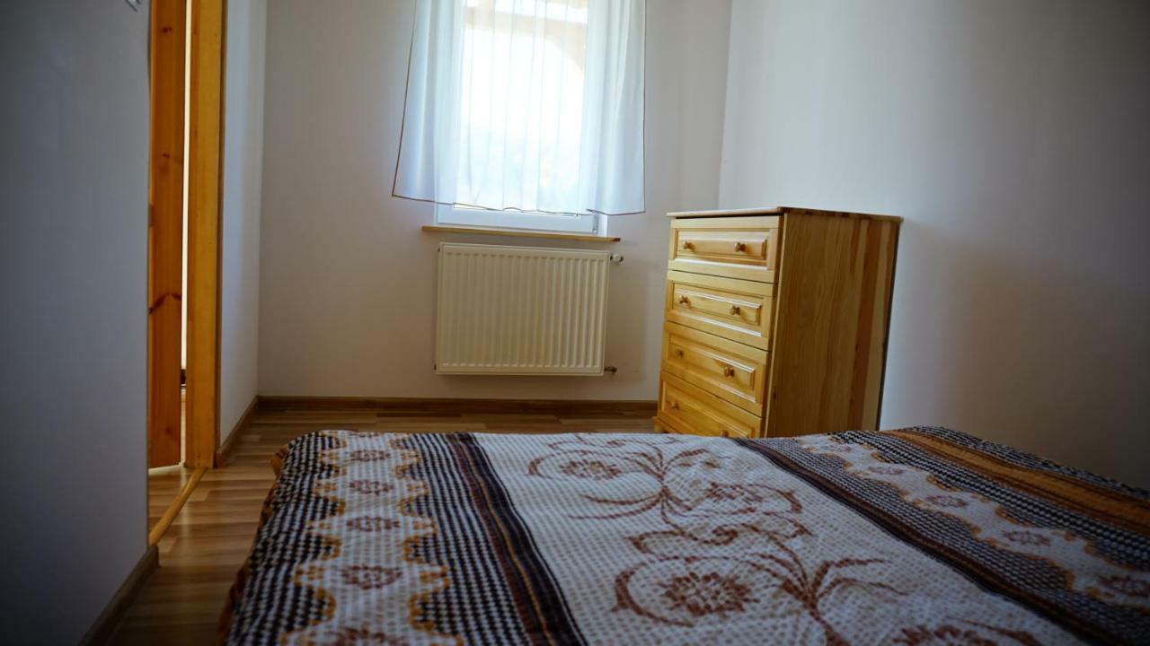 Bieszczadzki Dom Apartamento Ropienka Exterior foto